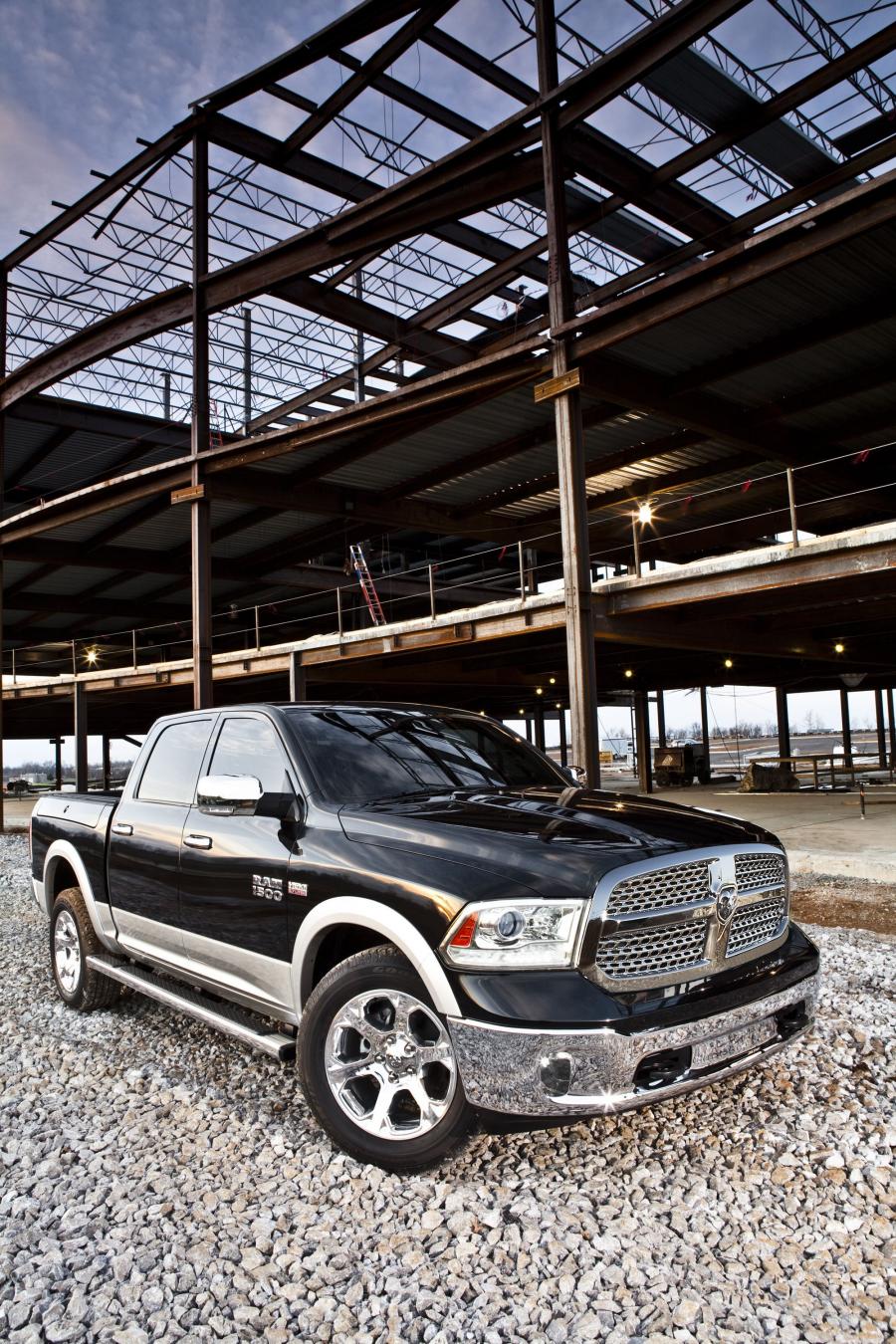  Dodge Ram 1500 2013 года  (фото 53 из 106)